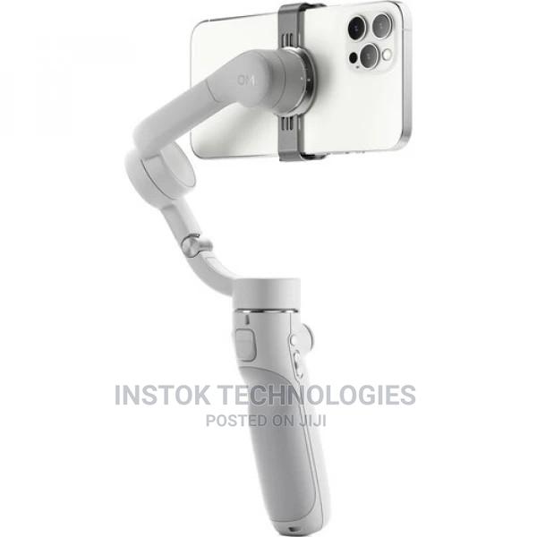 DJI Om 5 Smartphone Gimbal Stabilizer - thumbnail 2