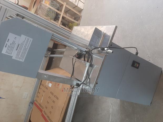 Machine For Cutting Bones And Meat - main view