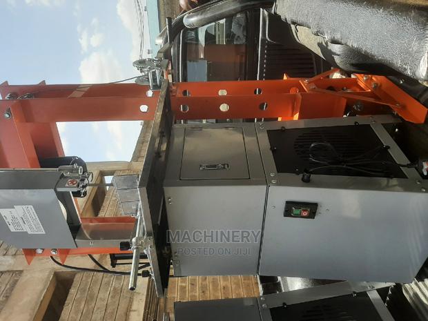 Machine For Cutting Bones And Meat - thumbnail 3