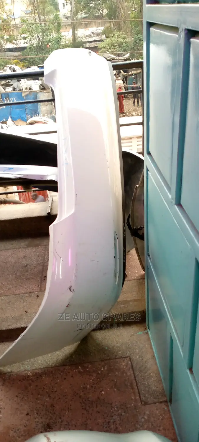 Nze 2005 Rear Bumper Available