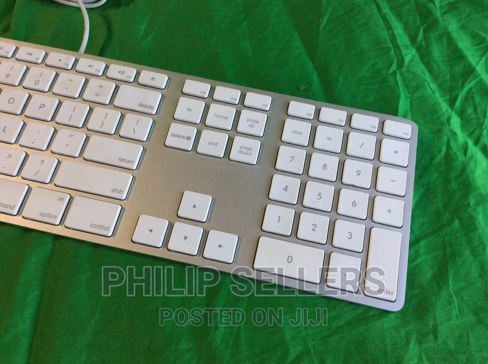 Genuine Apple Wired Aluminum USB Keyboard W/ Numeric Keypad
