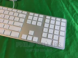 Genuine Apple Wired Aluminum USB Keyboard W/ Numeric Keypad