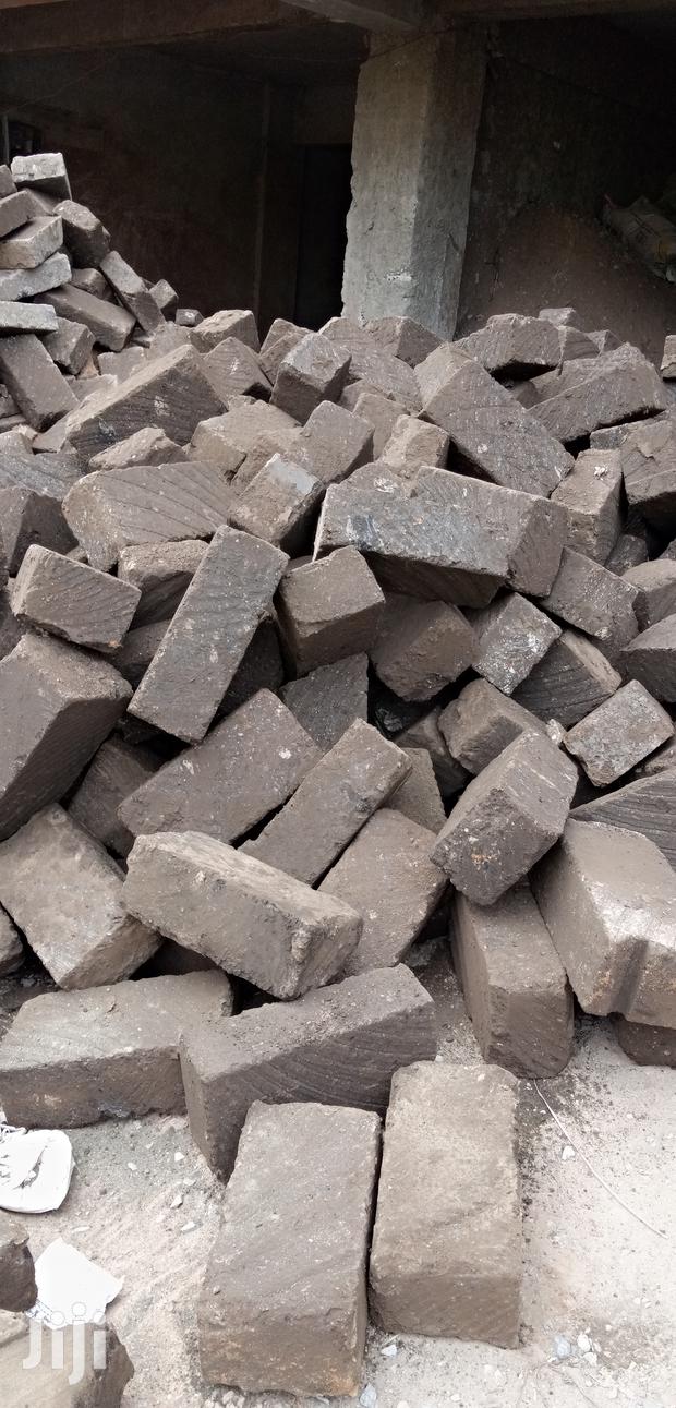 Machine Cut Stones - thumbnail 2