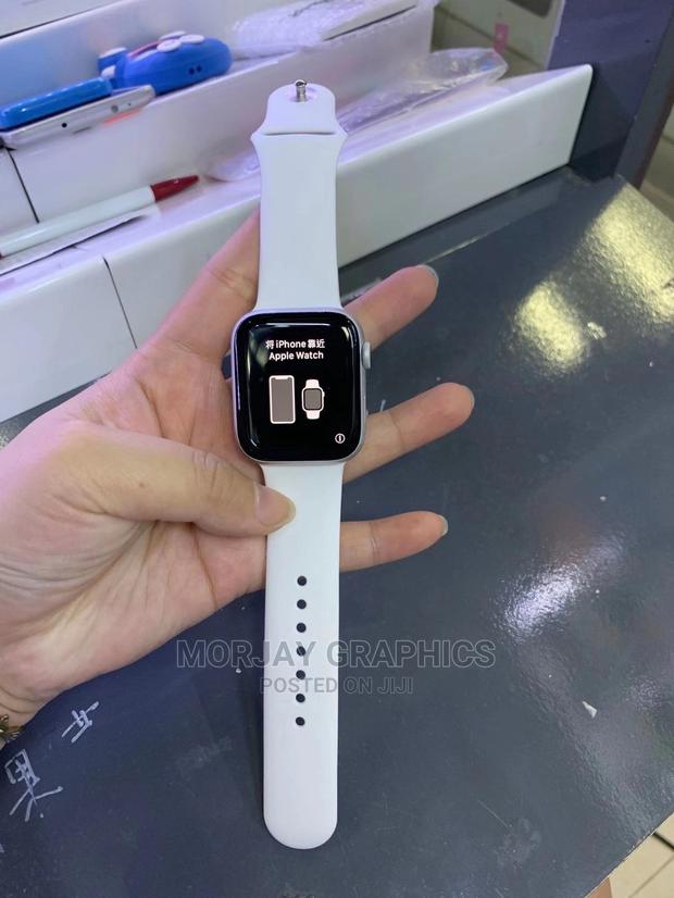 Apple Iwatch Series 5 - main view