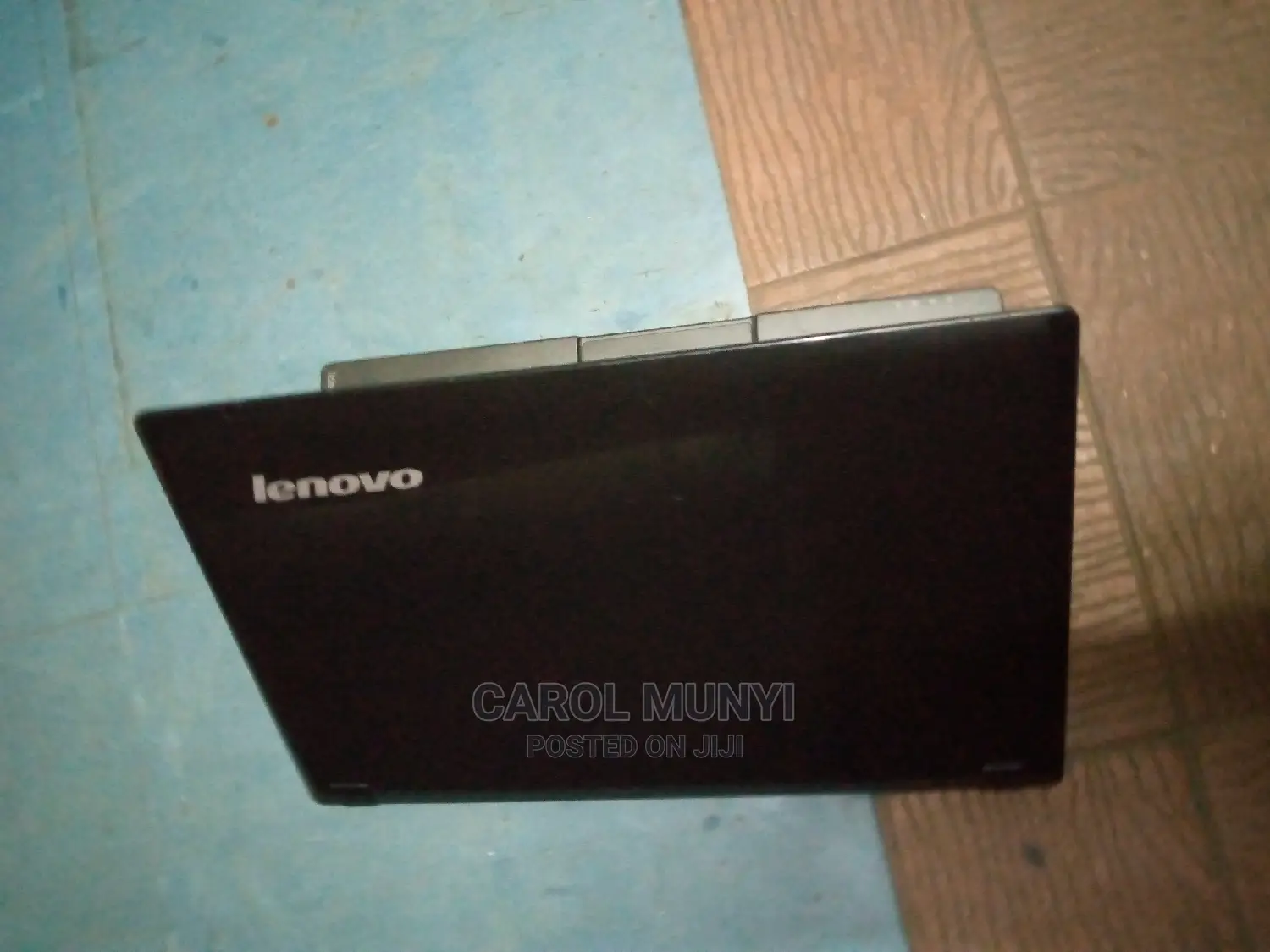 Laptop Lenovo 2GB Intel Atom HDD 320GB