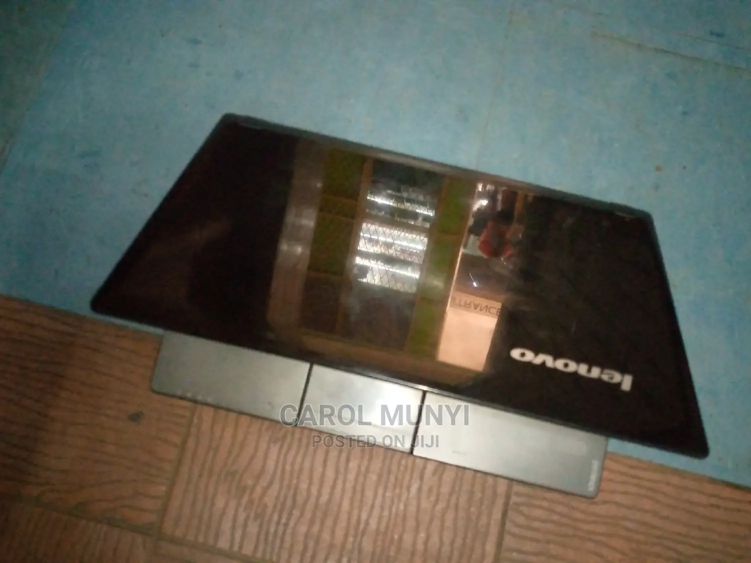 Laptop Lenovo 2GB Intel Atom HDD 320GB