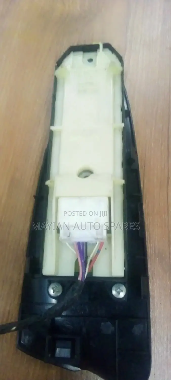 Master Switch for Toyota RAV4 Ac31/Vanguard New Model.