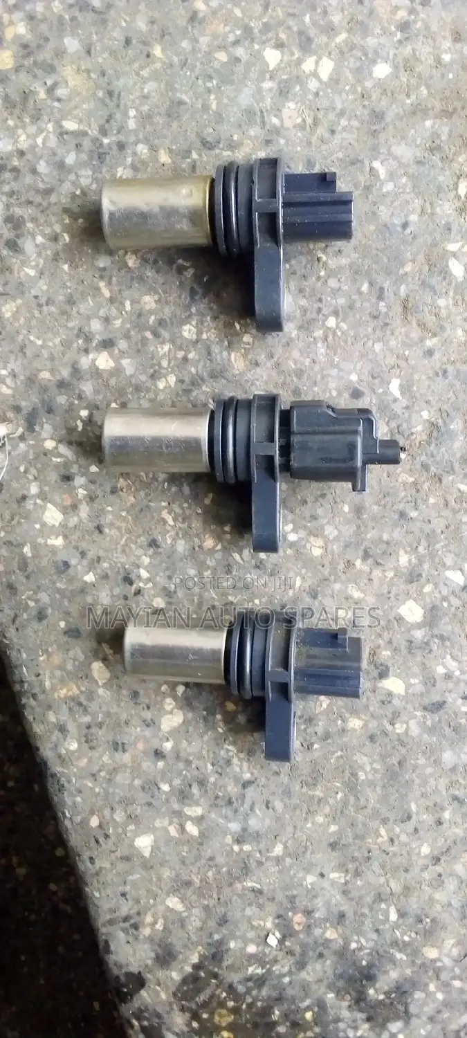 Crankshaft Position Sensor for Nissan X-Trail T30.