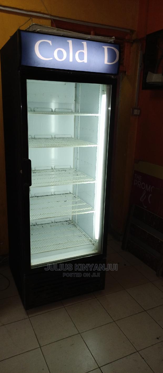 700L Display Fridge - thumbnail 2