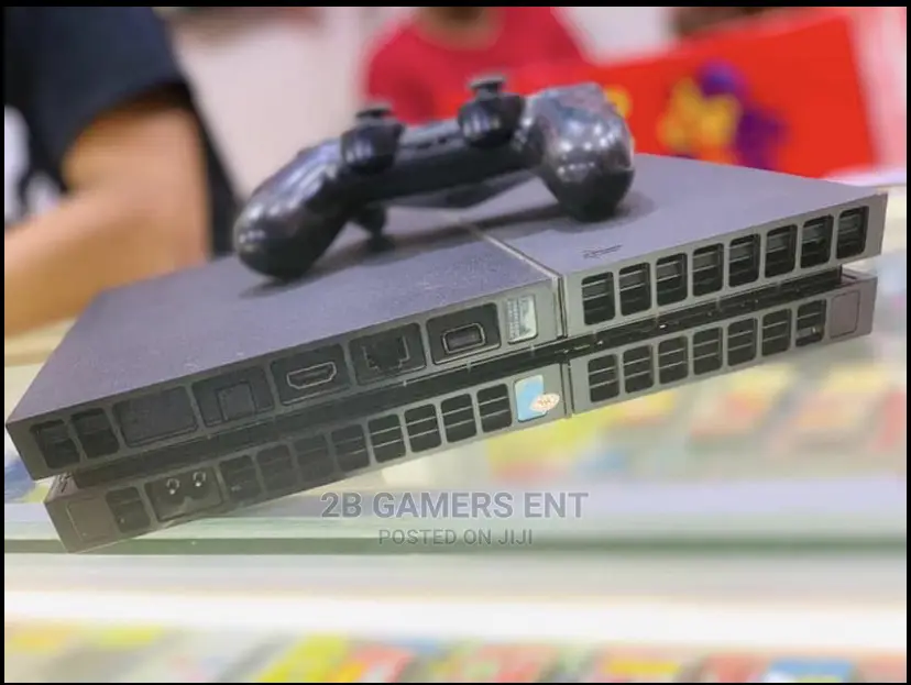 EX UK Play Station 4 500 Gb,!