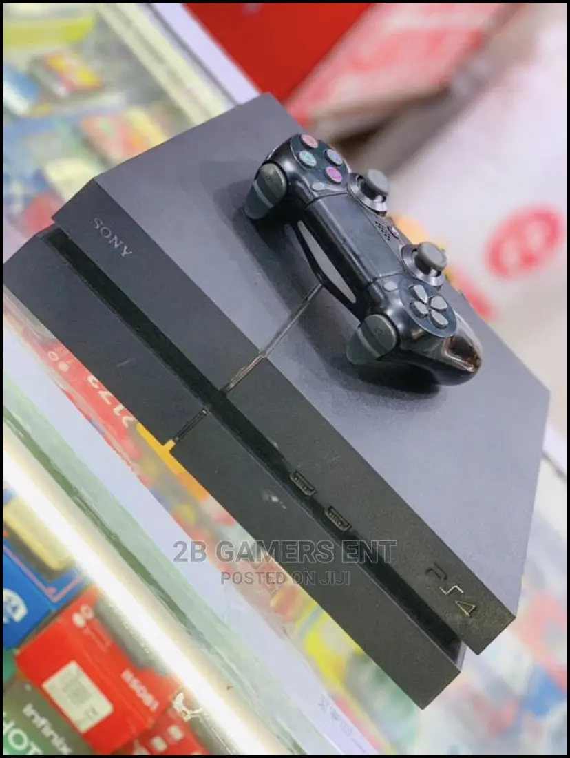 EX UK Play Station 4 500 Gb,!