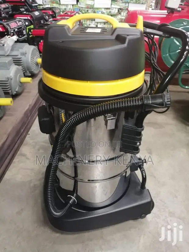 Commercial Vacuum Cleaning Machine