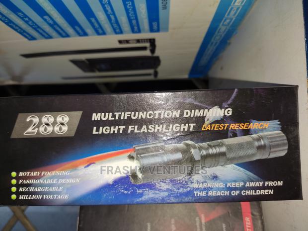 Multifunctional Dimming Flashlight - main view