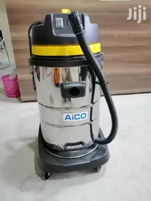 Wet and Dry Commercial Vacuum Cleaner