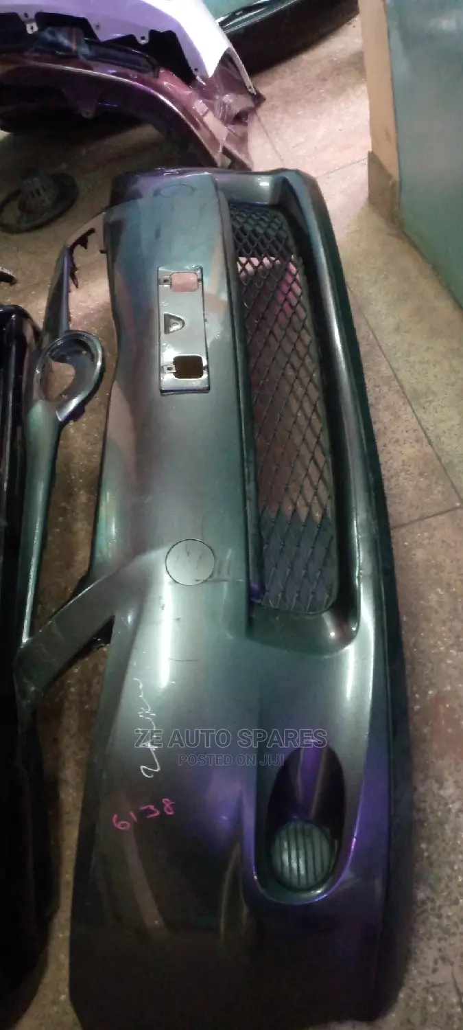 Auris 2010 Front Bumper