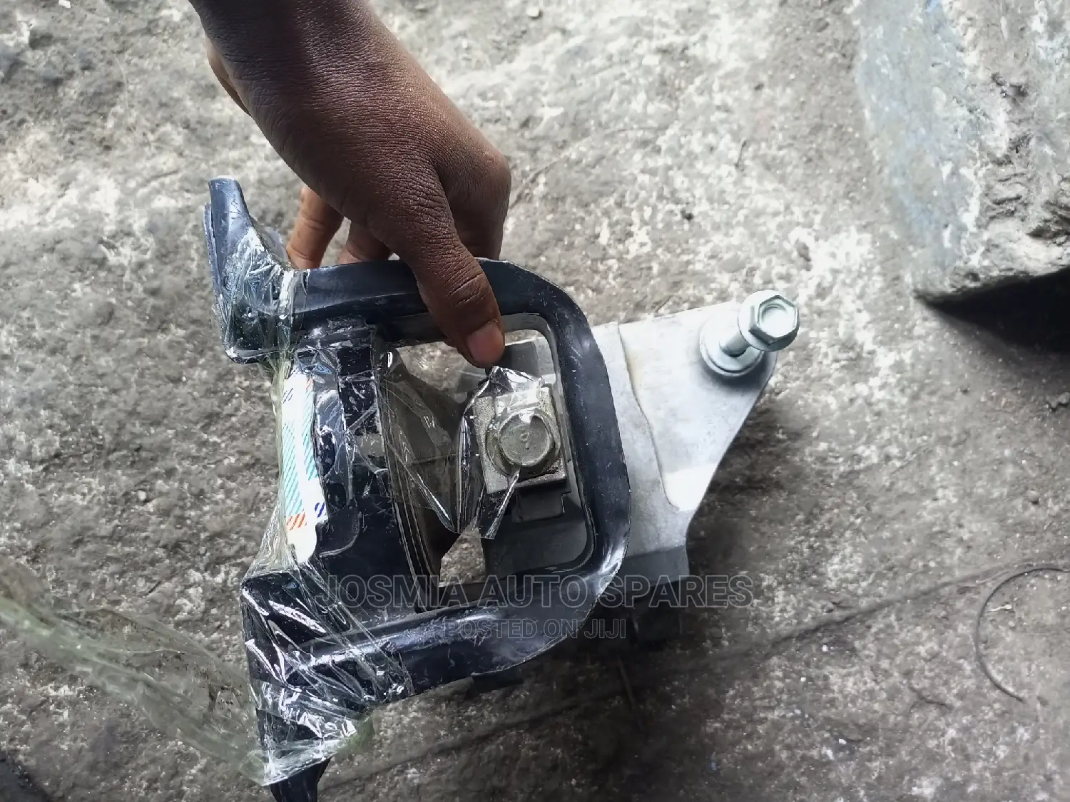 Nissan Bluebird Engine Mounts
