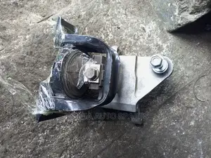 Nissan Bluebird Engine Mounts
