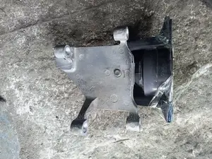 Nissan Bluebird Engine Mounts