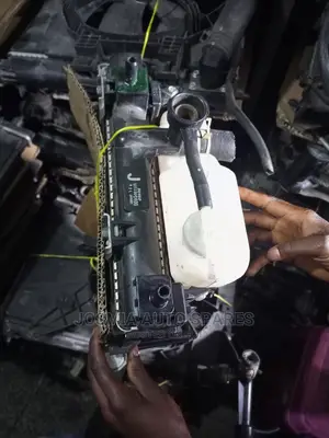 Daihatsu Mira Radiator