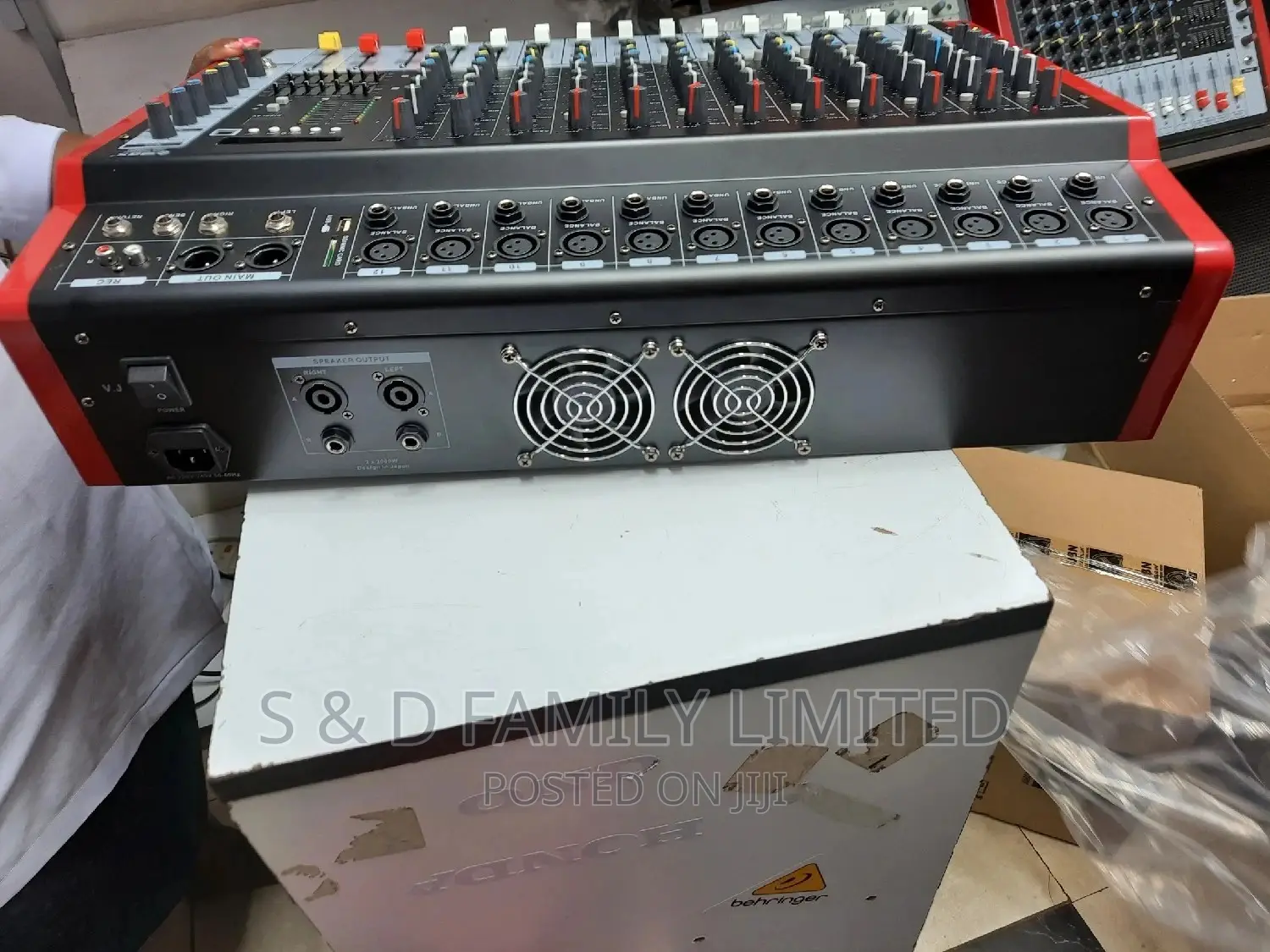 Double Fan 12 Channels Max Powered Mixer