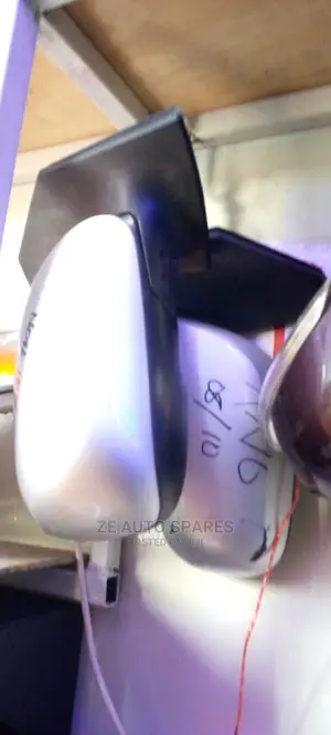Axio Side Mirror 2008