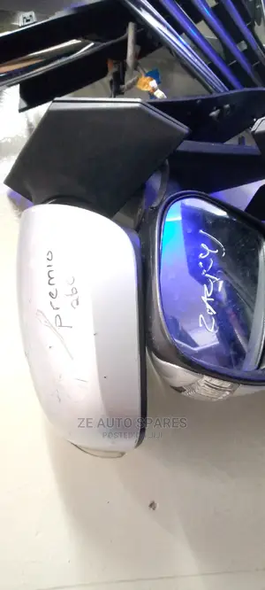 Toyota Premio 260 Side Mirror