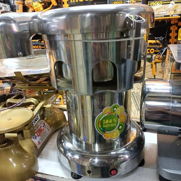 Electric Commercial Juicer - main view