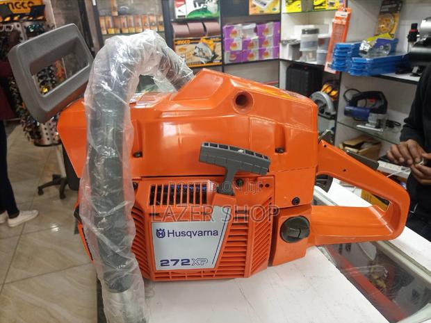 Husqvarna Chainsaw - thumbnail 4