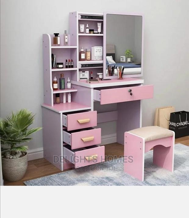 Dressing Table With Touch Lighting