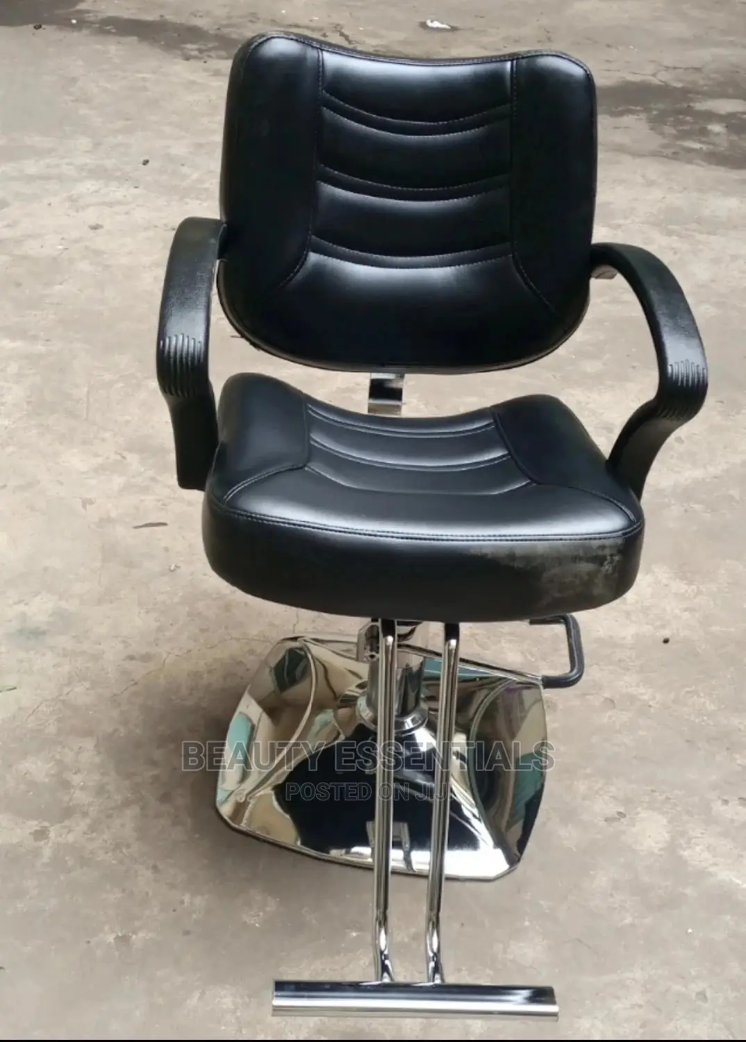 Salon Styling Chair Black