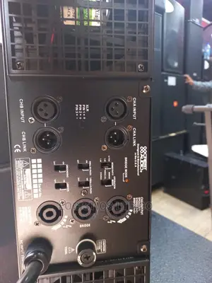 Crest Audio Ca18 Power Amplifier