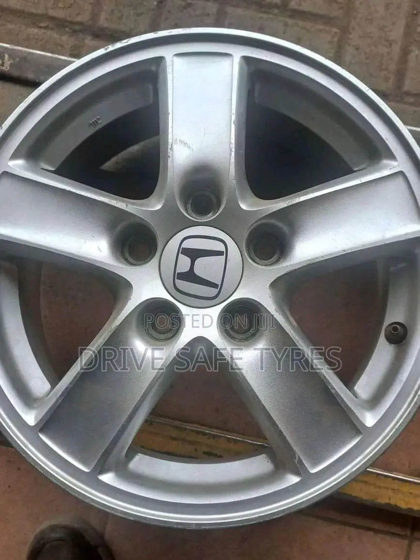 15 Inch Honda Original Rims Set