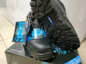 Safety Boots Mega Sale Offers