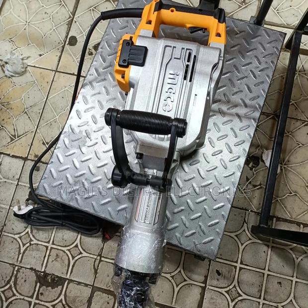 Affordable Ingco Demolition Breaker 1700w - main view