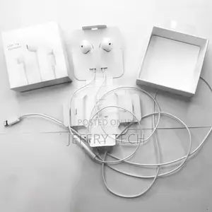 iPhone 7 in Ear Stereo Lighting Earphones With Mic Wired BT
