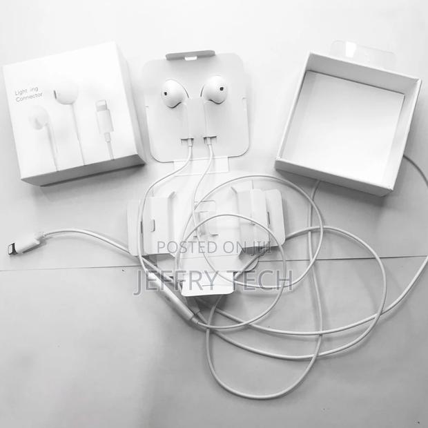 iPhone 7 in Ear Stereo Lighting Earphones With Mic Wired BT - thumbnail 2
