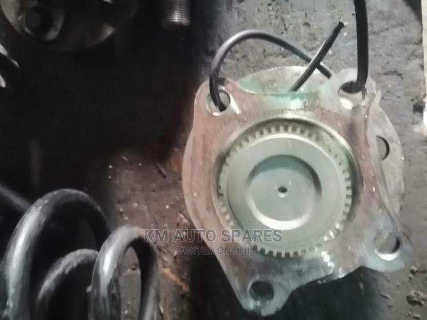 Toyota Premio, Old Model Rear Hub.