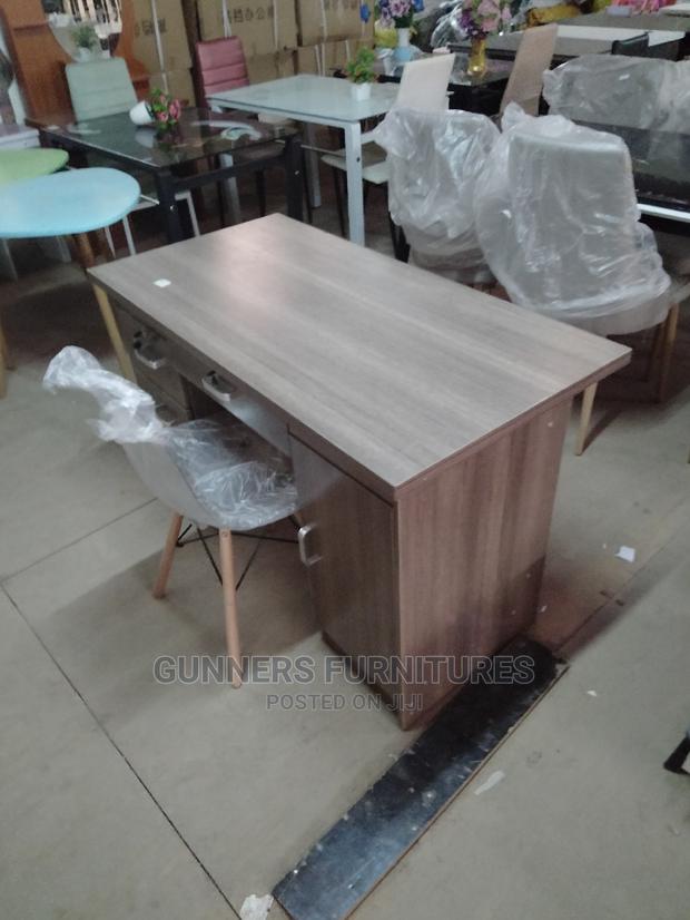 Study Desk and Chair. - thumbnail 3