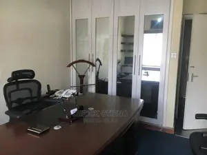 Office to Let in Westland