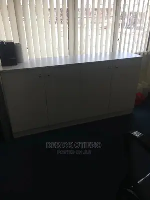 Office to Let in Westland