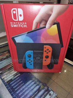 Nintendo Switch Oled - thumbnail 2