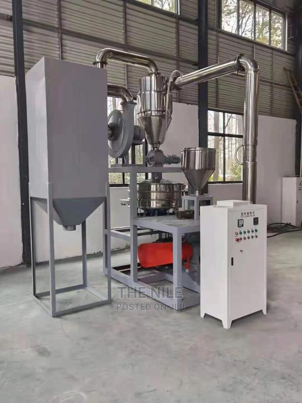 Plastic Pulverizer - main view