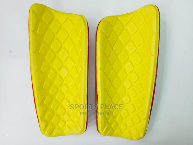 CR7 Mercurial Lite Shin Guard - thumbnail 2