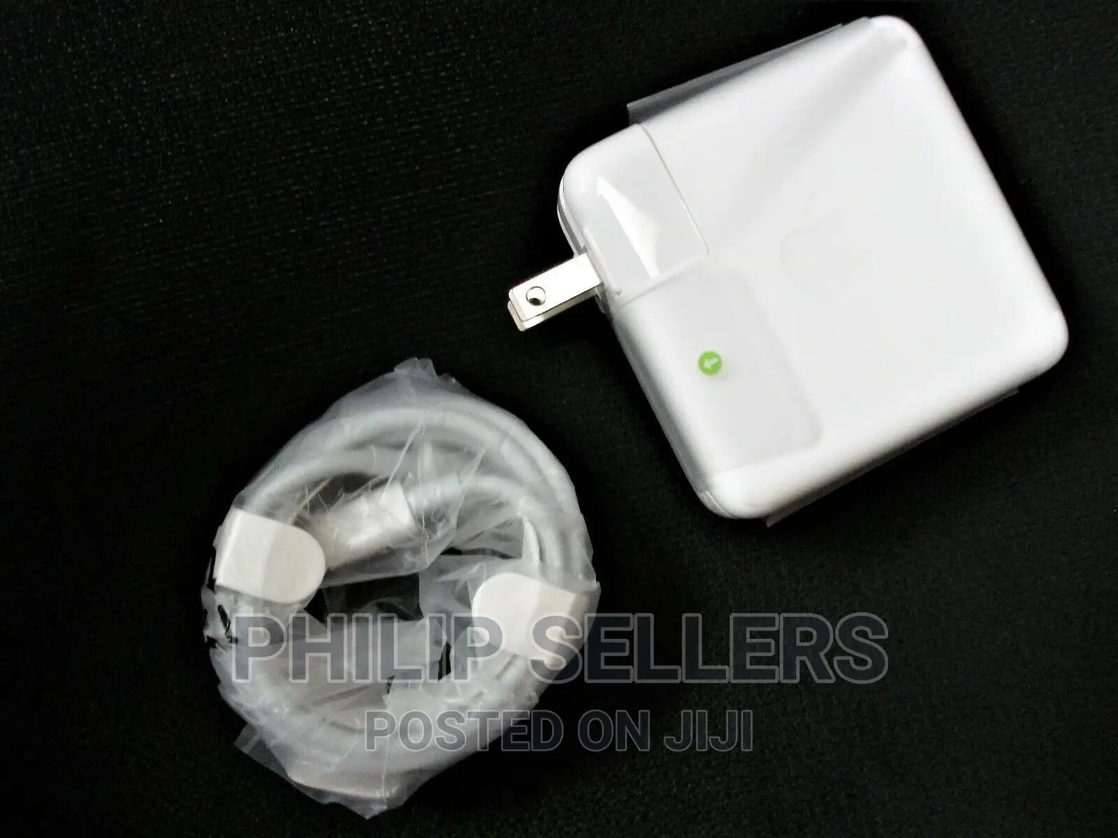 Genuine OEM Apple 61W USB-C Power Adapter Cable MRW22LL Fo