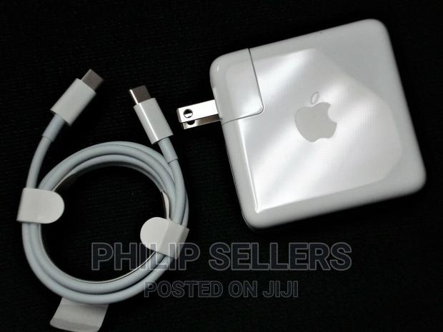 Genuine OEM Apple 61W USB-C Power Adapter Cable MRW22LL Fo