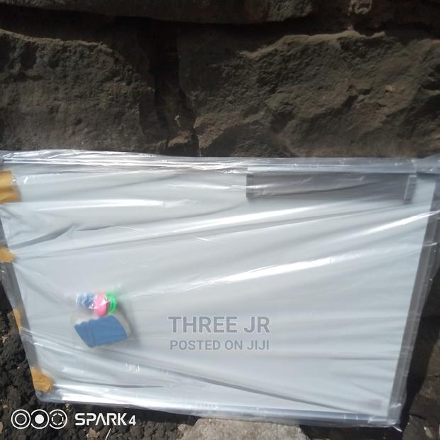 Quality Magnetic 2ftx2ft Wall Mounted Whiteboard - thumbnail 2