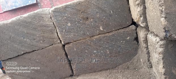 Machine Cut Stones 6* - thumbnail 3