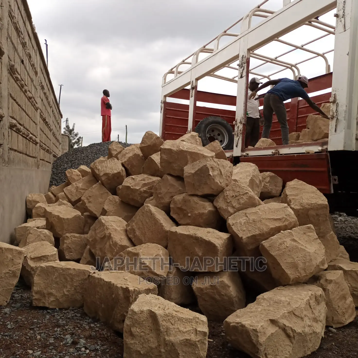 Yellow Bush Stoness