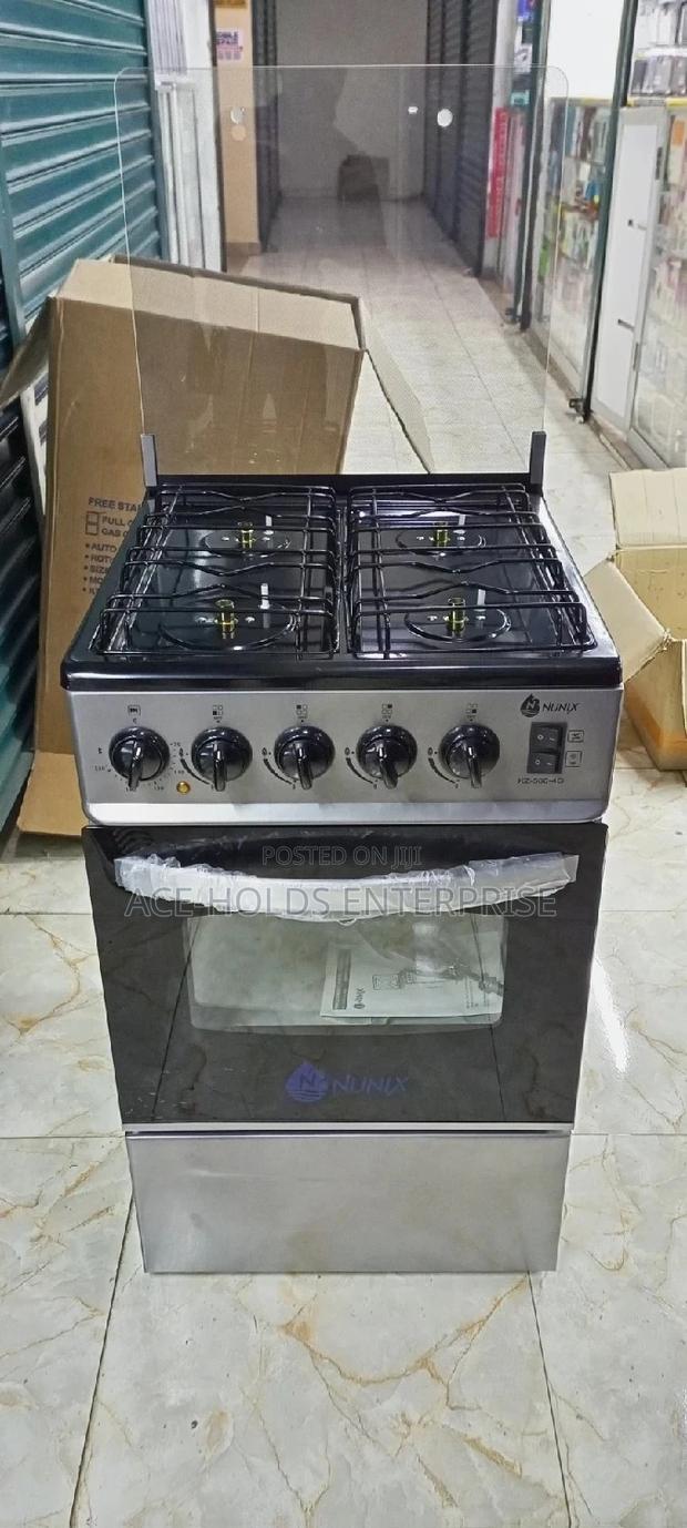 Standing Oven Cooker 4 Gas With Gas Oven.