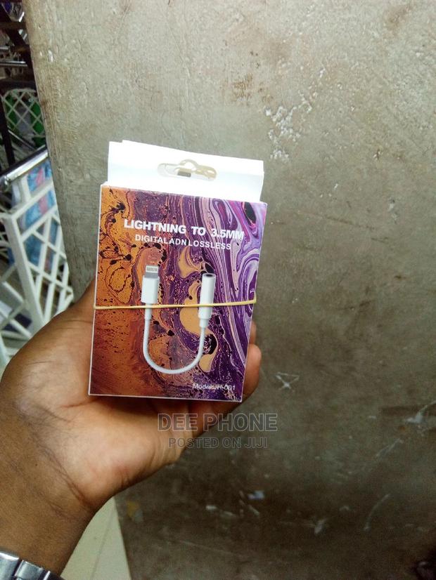 Lightning to 3.5 Mm Jack - thumbnail 2
